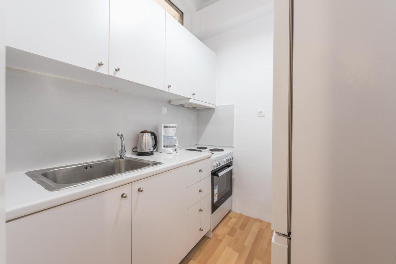 Apartment At Megaro Mousikis St Semi Basement 1Bed 2 Pers Ateny Zewnętrze zdjęcie