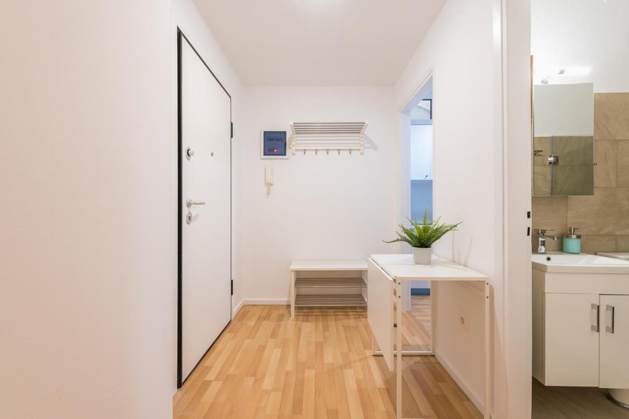 Apartment At Megaro Mousikis St Semi Basement 1Bed 2 Pers Ateny Zewnętrze zdjęcie